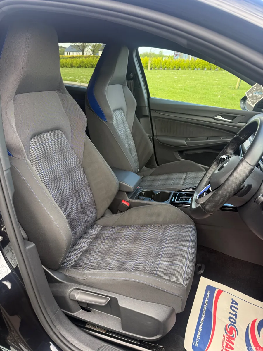 Volkswagen Golf Hatchback, Petrol Hybrid, 2023, Black