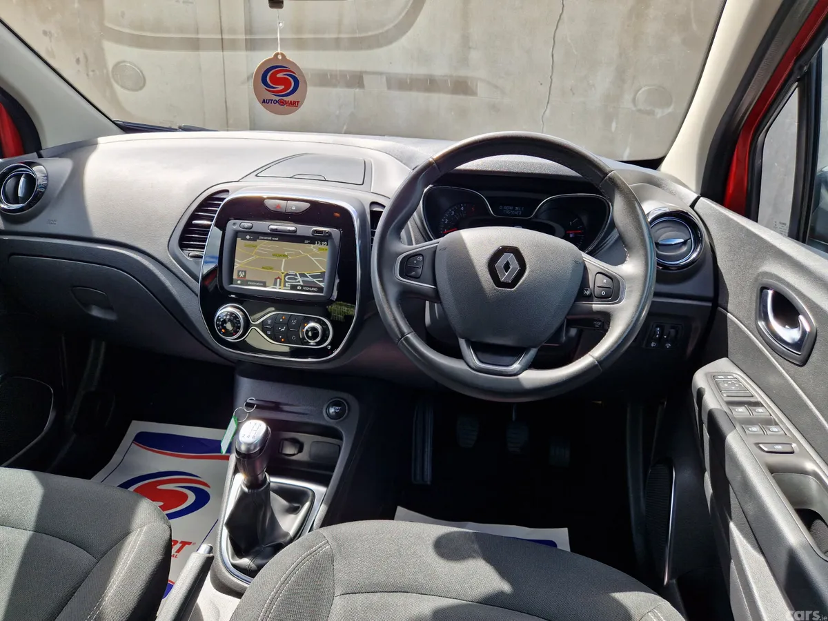 Renault Captur Hatchback, Diesel, 2019, Red