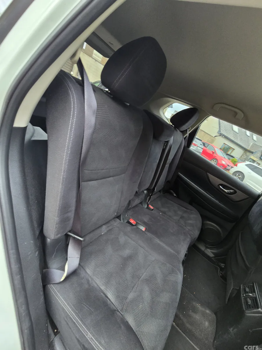 Nissan X-Trail SUV, Petrol, 2017, White