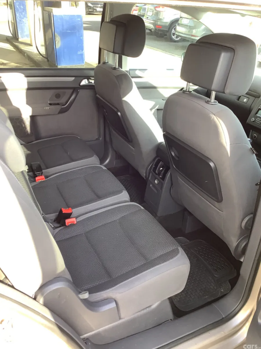 Volkswagen Touran MPV, Diesel, 2014, Brown