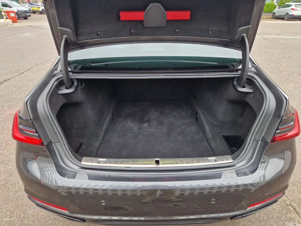 BMW 7-Series Saloon, Diesel, 2019, Grey
