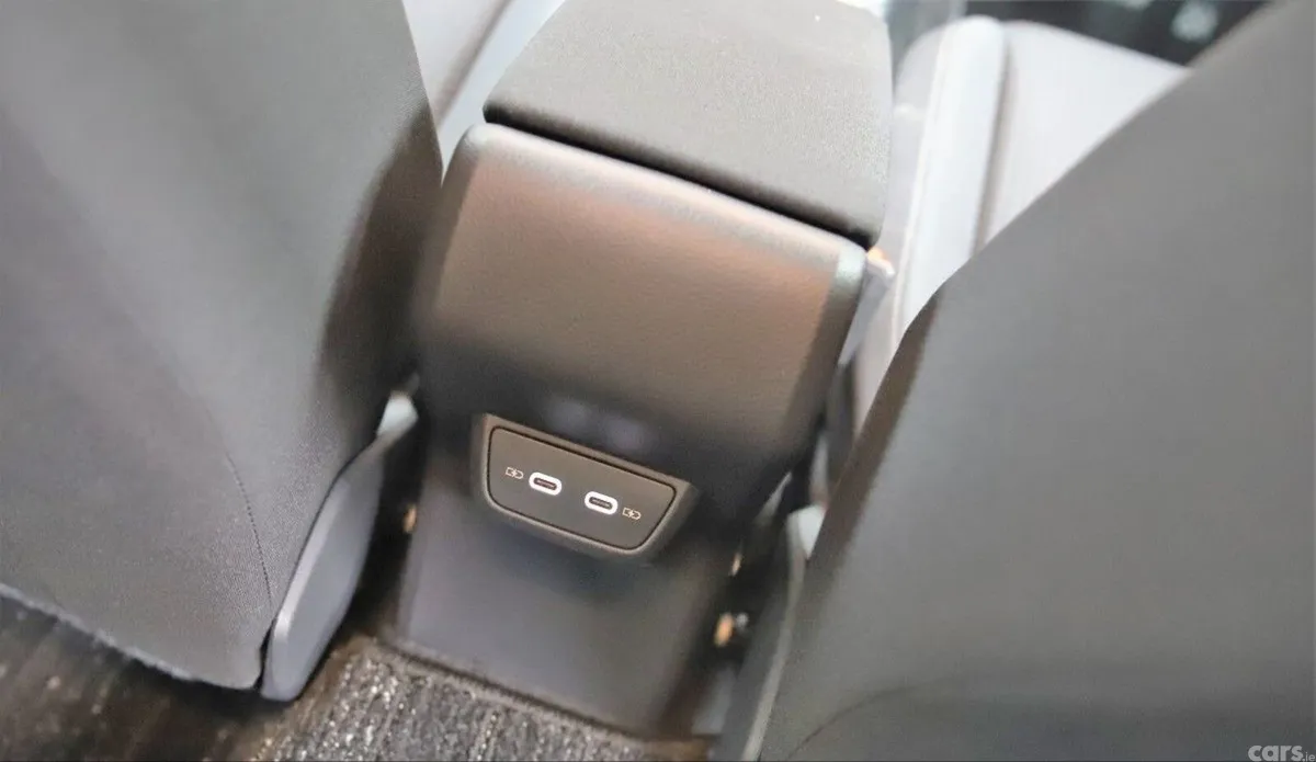 Volkswagen Polo Hatchback, Petrol, 2021, Blue