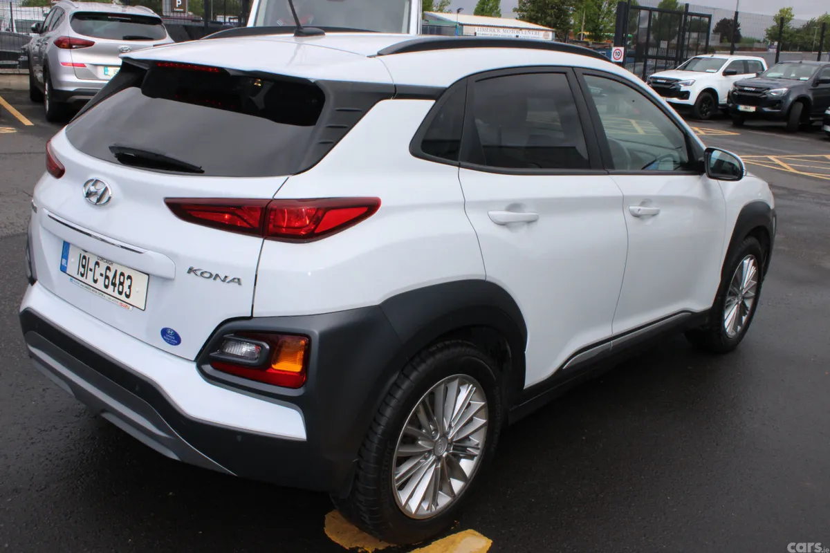 Hyundai KONA MPV, Diesel, 2019, White