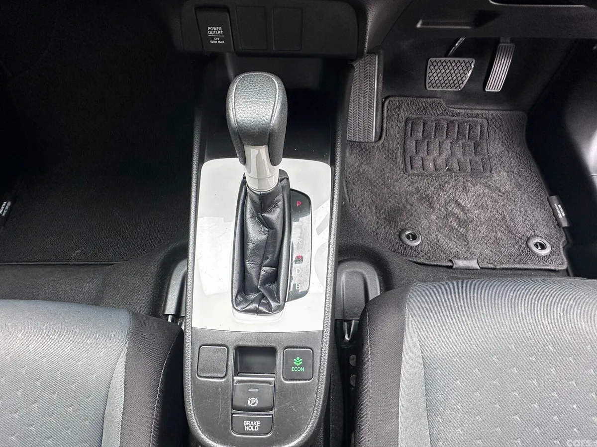 Honda Fit Hatchback, Petrol Hybrid, 2020, Silver