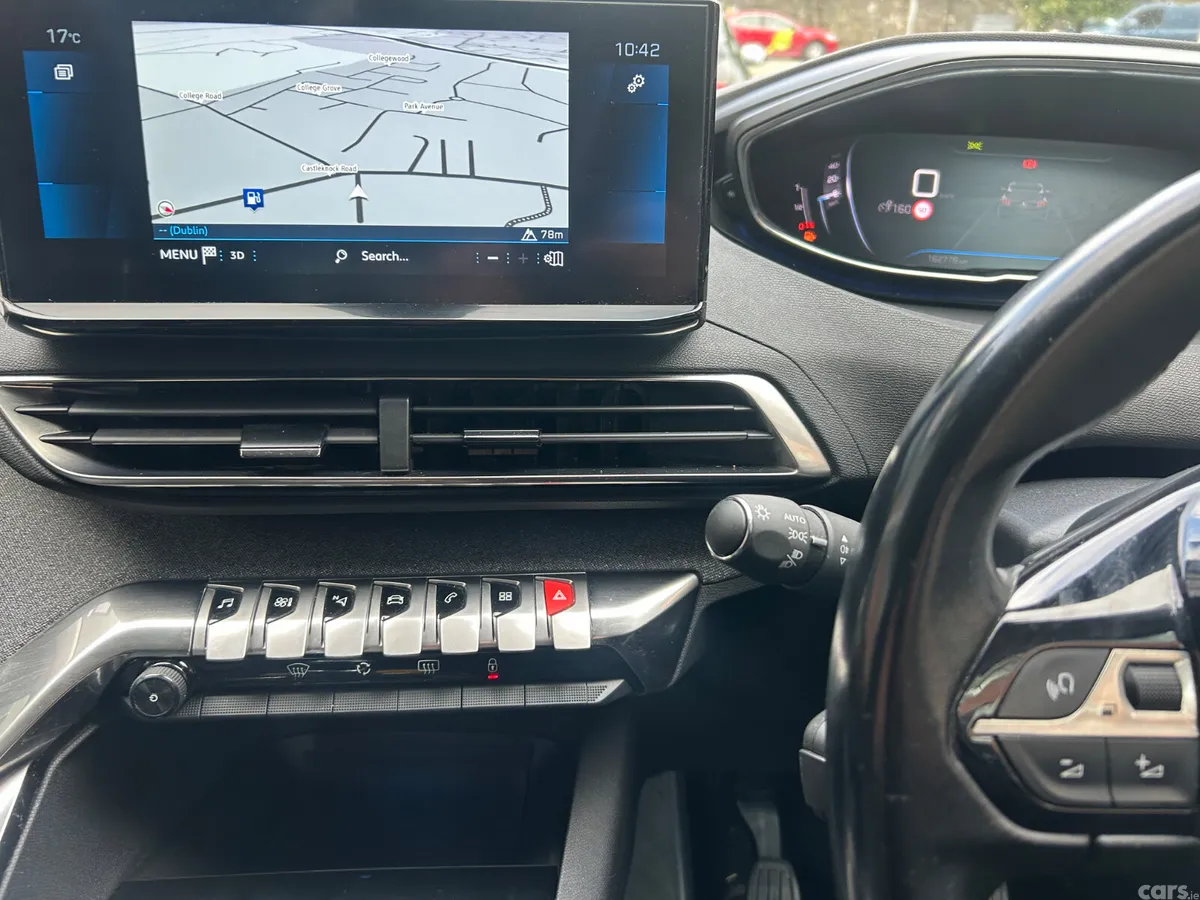 Peugeot 3008 MPV, Diesel, 2022, Blue