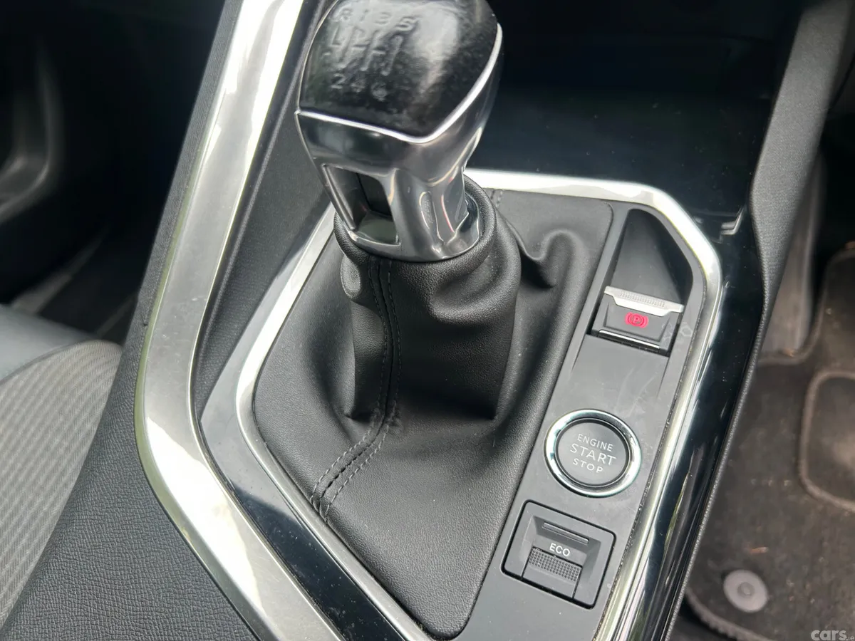 Peugeot 3008 MPV, Diesel, 2022, Blue