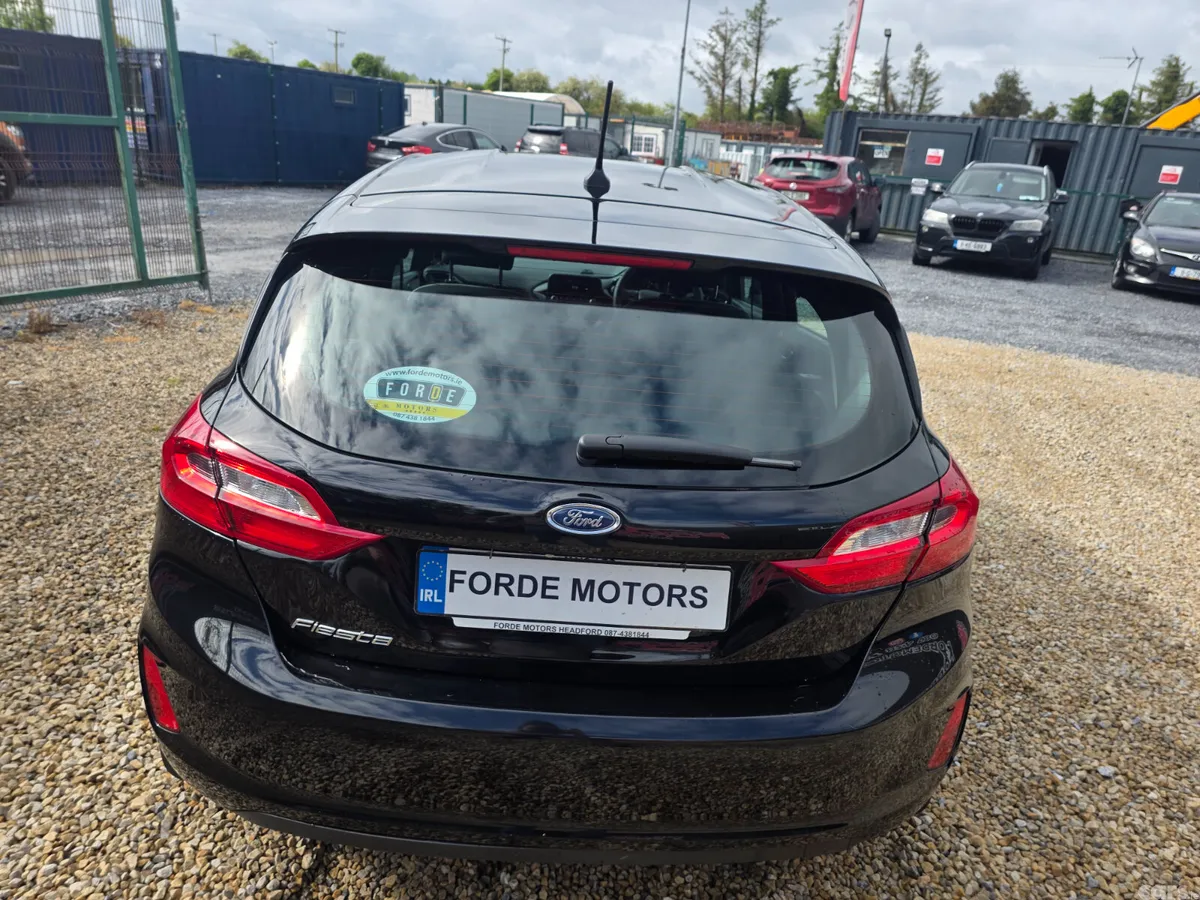 Ford Fiesta Hatchback, Petrol, 2018, Black