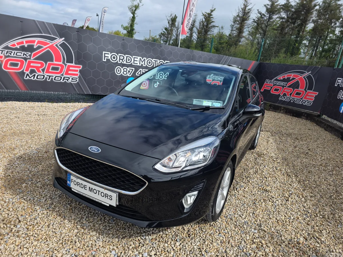 Ford Fiesta Hatchback, Petrol, 2018, Black