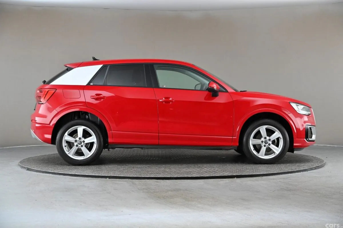 Audi Q2 SUV, Petrol, 2020, Red