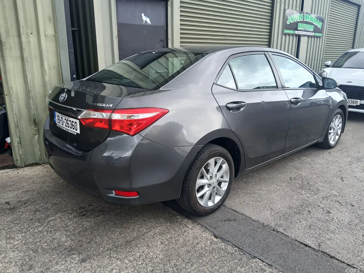 Toyota Corolla Saloon, Diesel, 2015, Grey