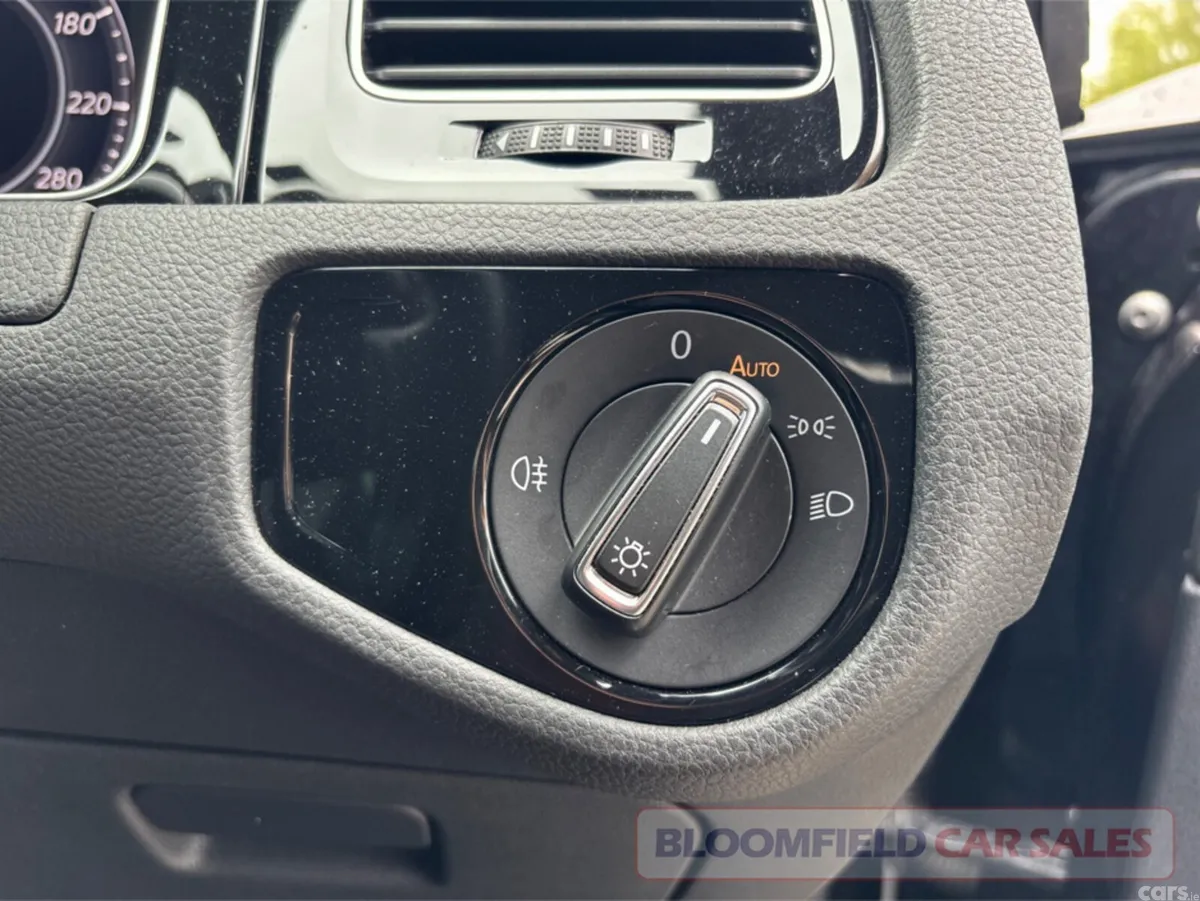 Volkswagen Golf Hatchback, Petrol, 2020, Black