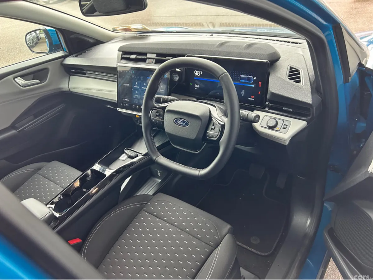 Ford Puma MPV, Electric, 2026, Blue