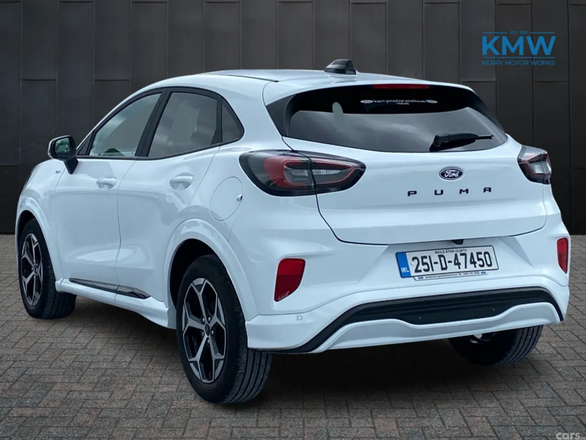 Ford Puma MPV, Petrol Hybrid, 2025, White