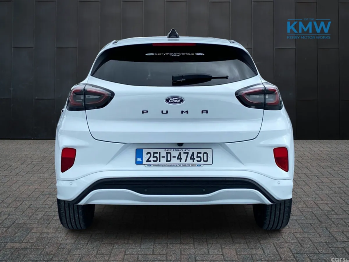 Ford Puma MPV, Petrol Hybrid, 2025, White