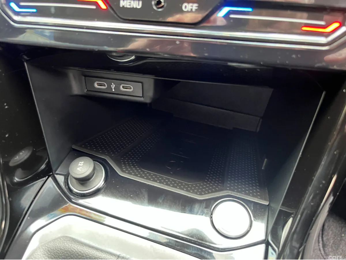 Volkswagen T-Roc SUV, Diesel, 2024, White