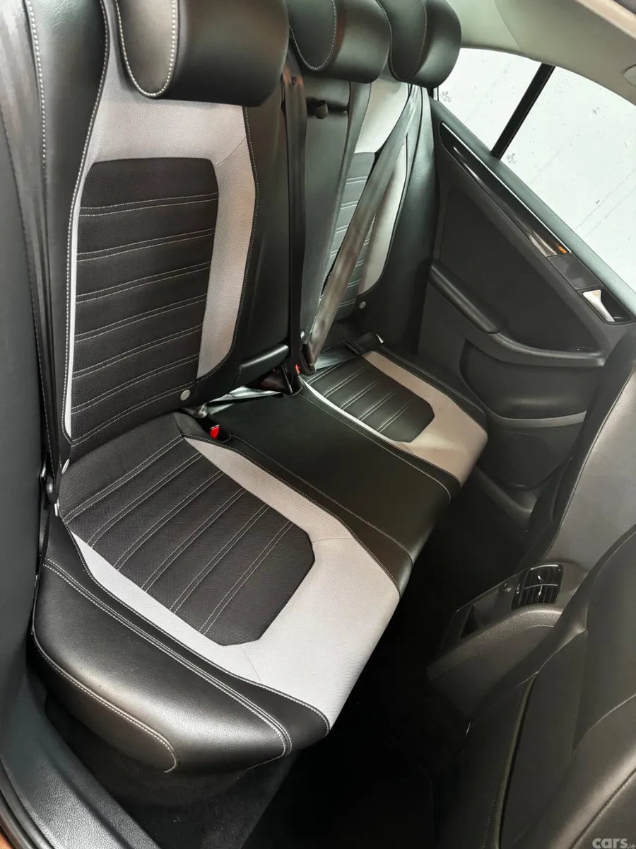 Volkswagen Jetta Saloon, Diesel, 2017, Brown