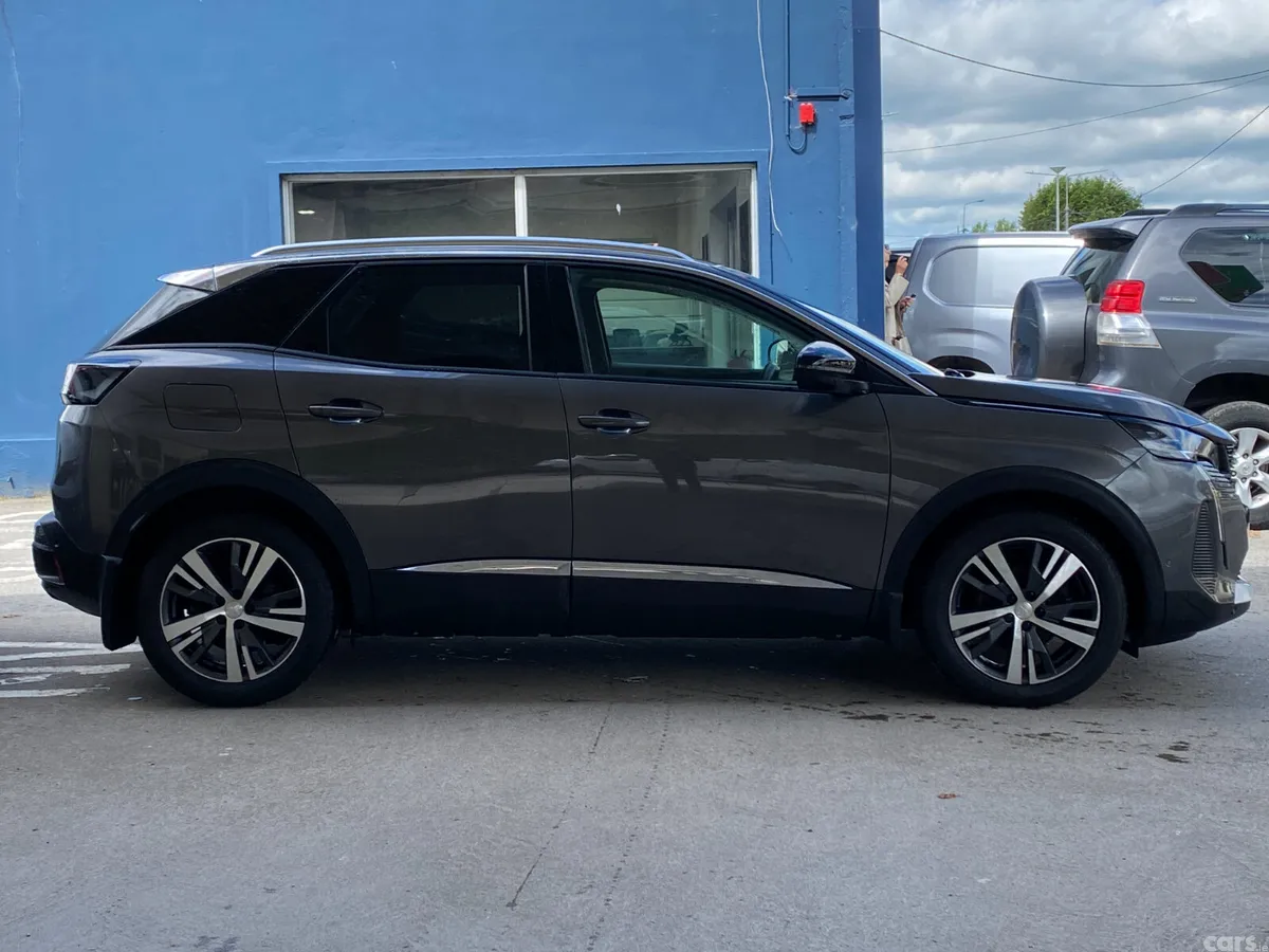 Peugeot 3008 MPV, Diesel, 2022, Grey