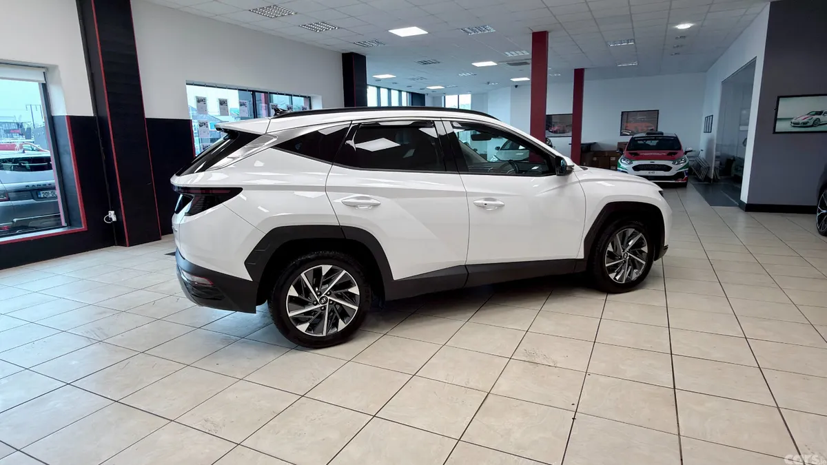 Hyundai Tucson SUV, Diesel, 2023, White
