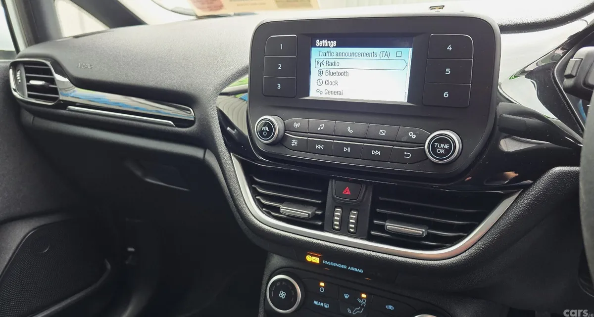 Ford Fiesta Hatchback, Petrol, 2018, White