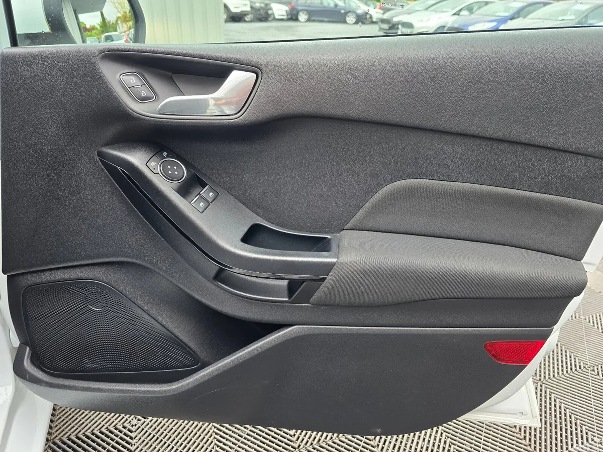 Ford Fiesta Hatchback, Petrol, 2018, White