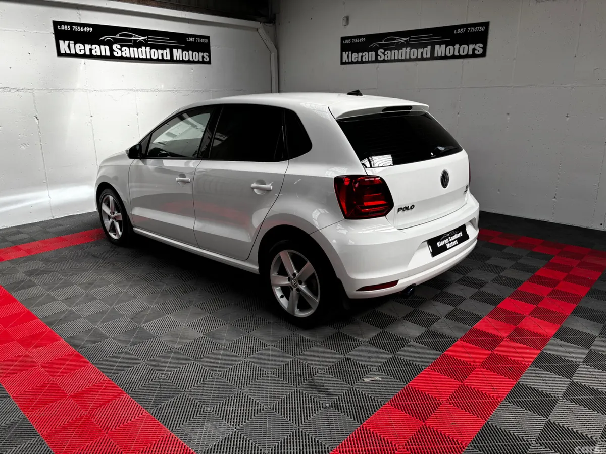 Volkswagen Polo Hatchback, Petrol, 2016, White