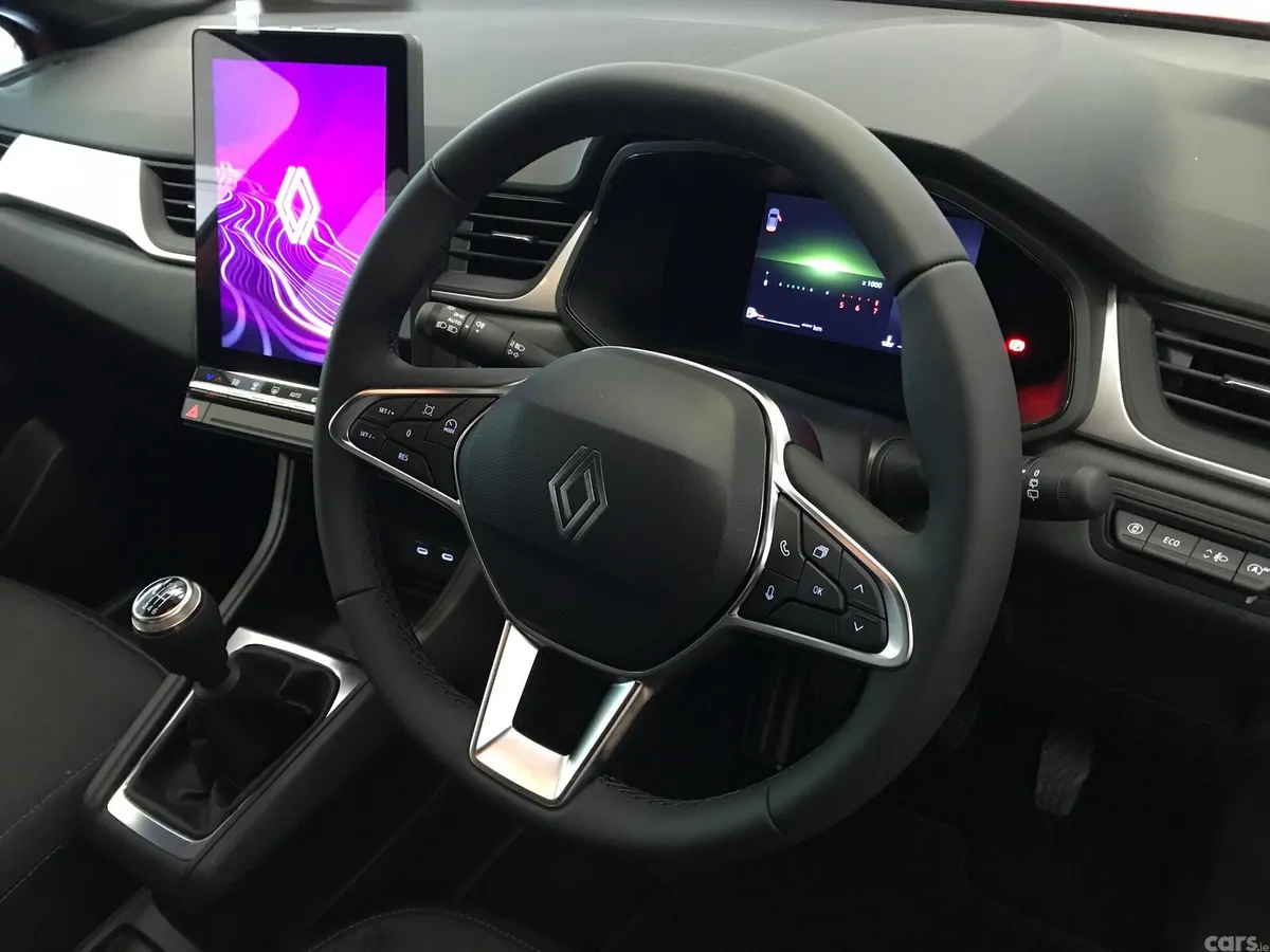 Renault Captur Hatchback, Petrol, 2026, Red
