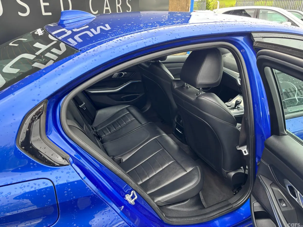 BMW 3-Series Saloon, Petrol Hybrid, 2021, Blue