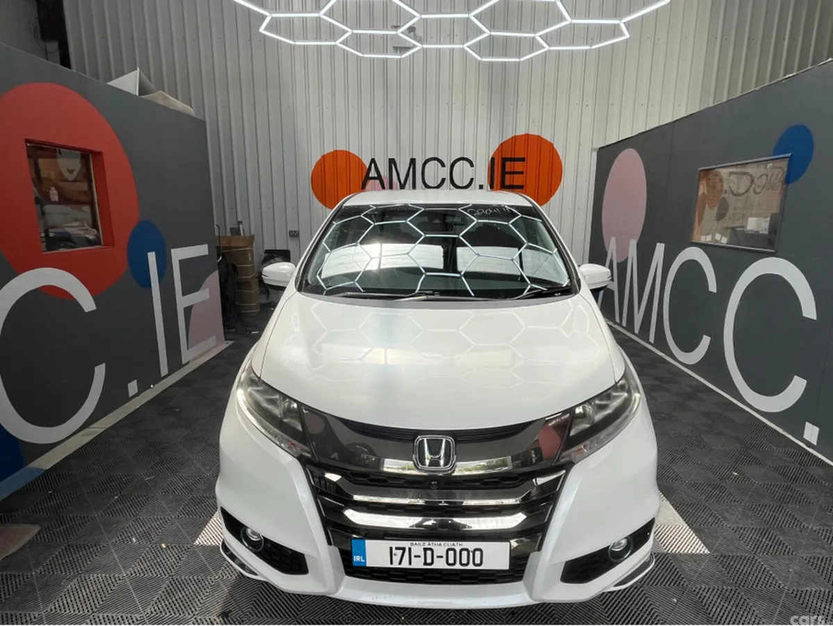 Honda Odyssey MPV, Petrol Hybrid, 2017, White
