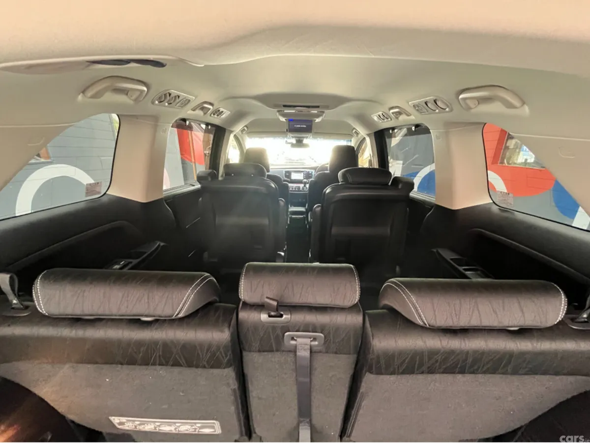 Honda Odyssey MPV, Petrol Hybrid, 2017, White