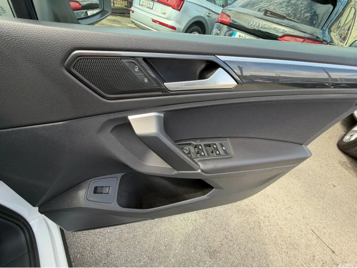 Volkswagen Tiguan SUV, Diesel, 2018, White