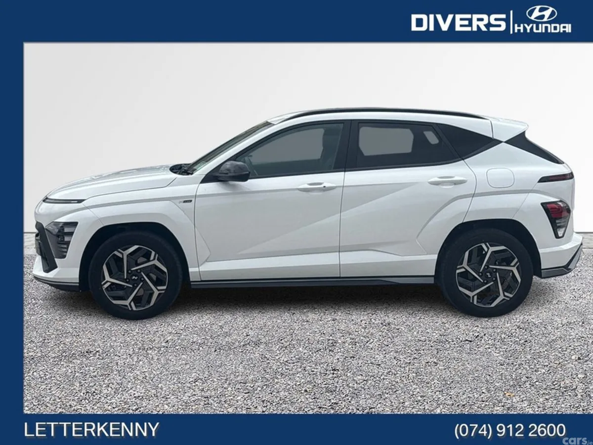Hyundai KONA MPV, Petrol, 2024, White