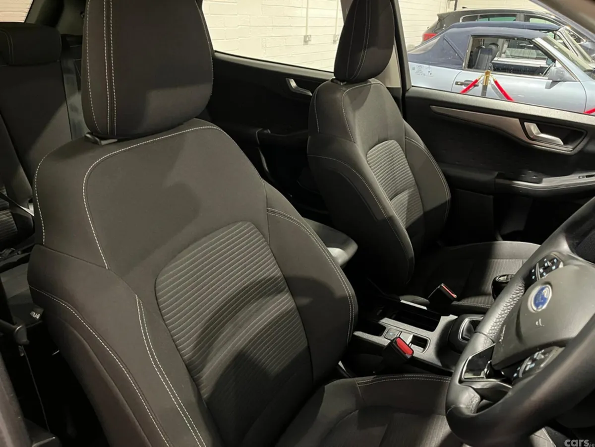 Ford Kuga MPV, Diesel, 2021, Blue