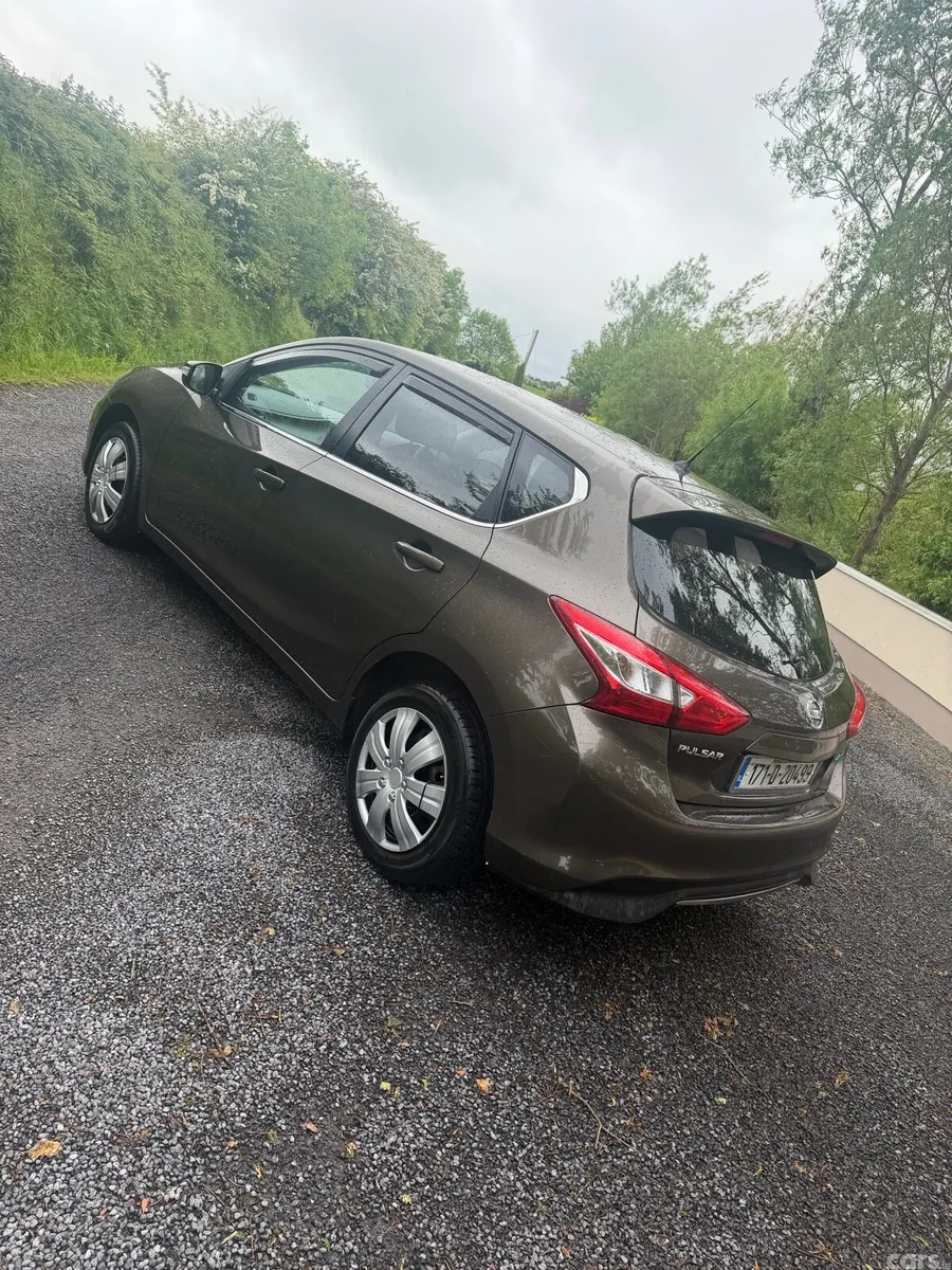 Nissan Pulsar Hatchback, Diesel, 2017, Brown