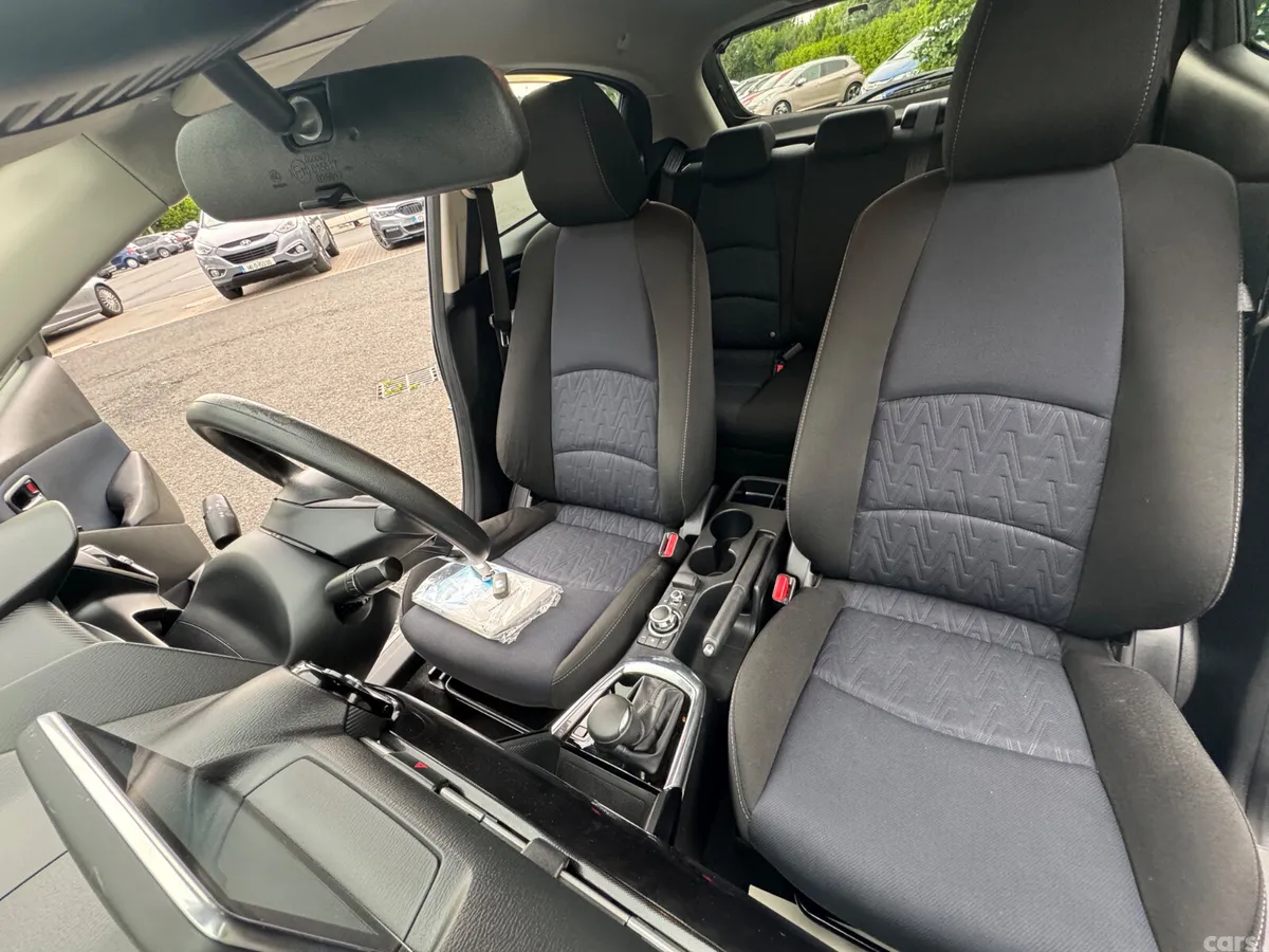 Mazda Demio MPV, Diesel, 2015, Brown