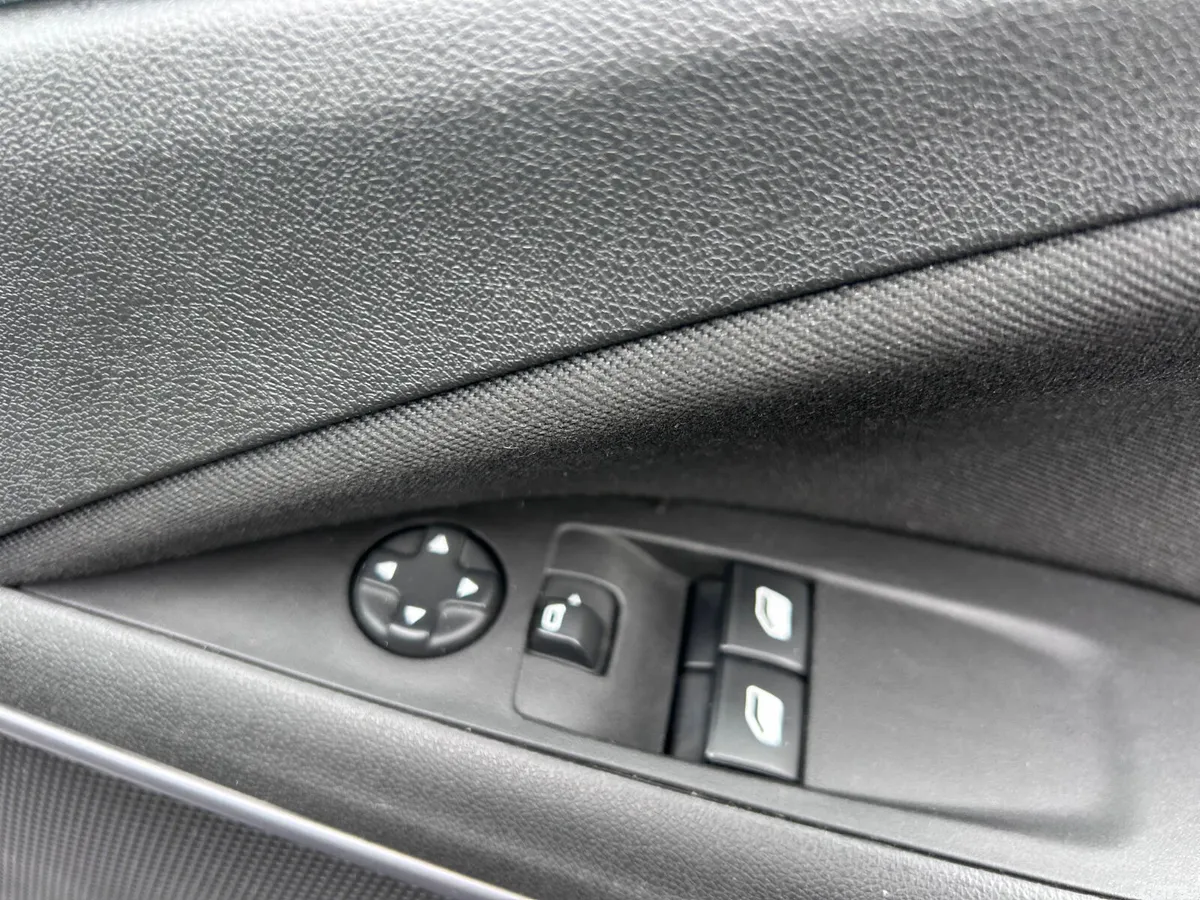 Opel Crossland X SUV, Petrol, 2021, Black
