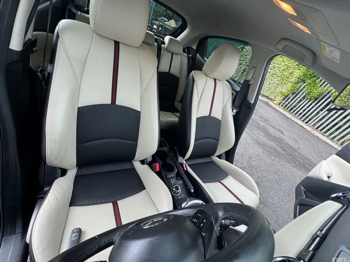 Mazda Demio Hatchback, Diesel, 2015, Blue
