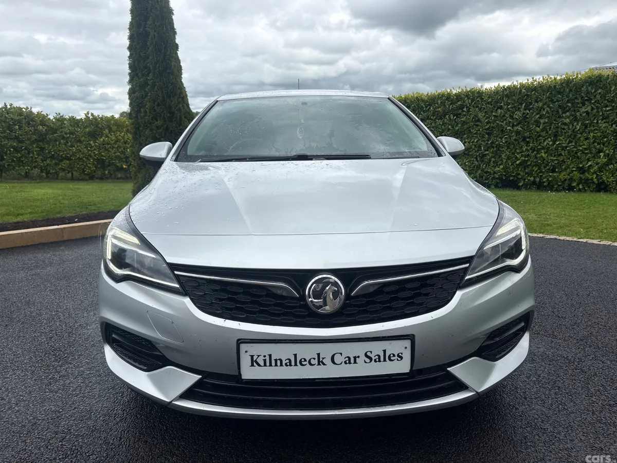 Vauxhall Astra Hatchback, Diesel, 2020, Silver