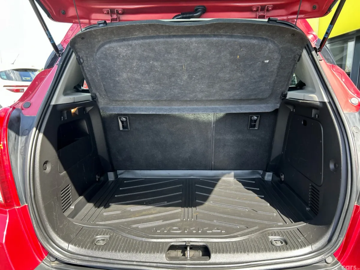 Opel Mokka Hatchback, Diesel, 2015, Red
