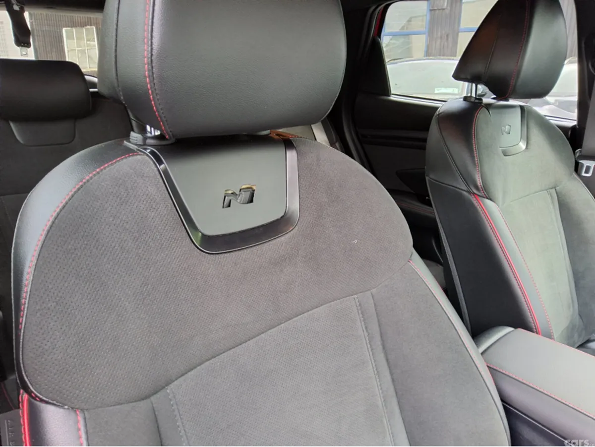 Hyundai Tucson MPV, Petrol Plug-in Hybrid, 2023, Red