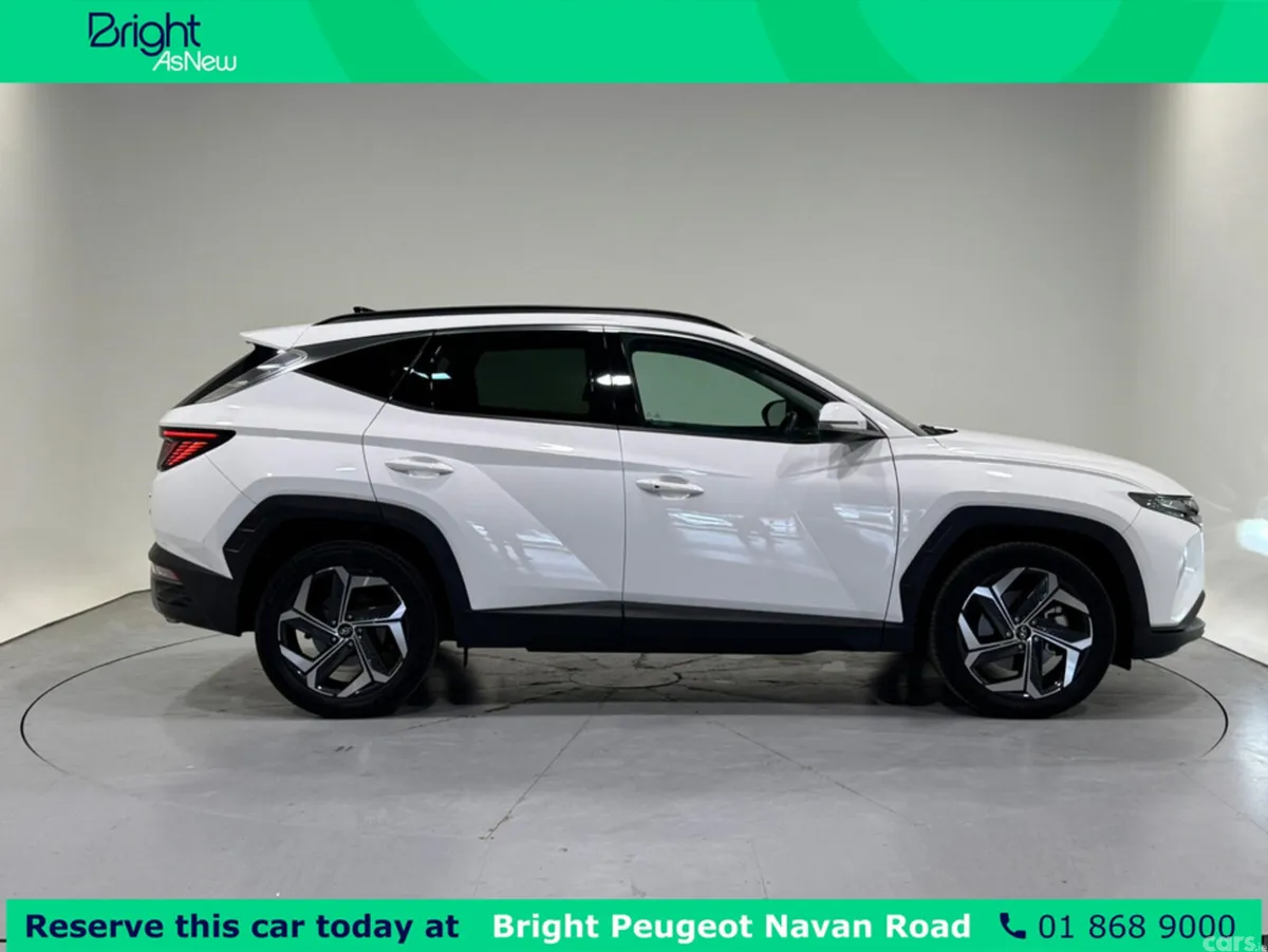 Hyundai Tucson MPV, Petrol Hybrid, 2023, White