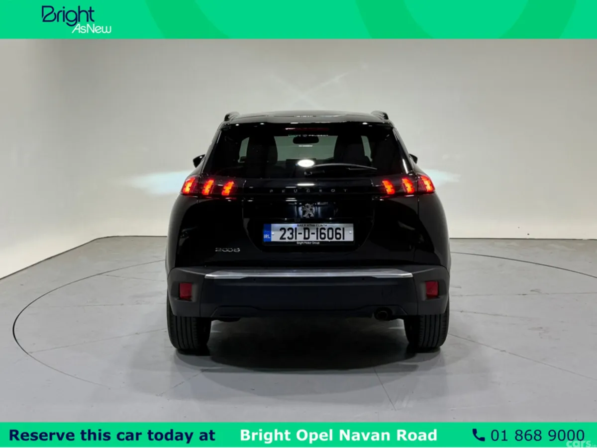 Peugeot 2008 MPV, Petrol, 2023, Black