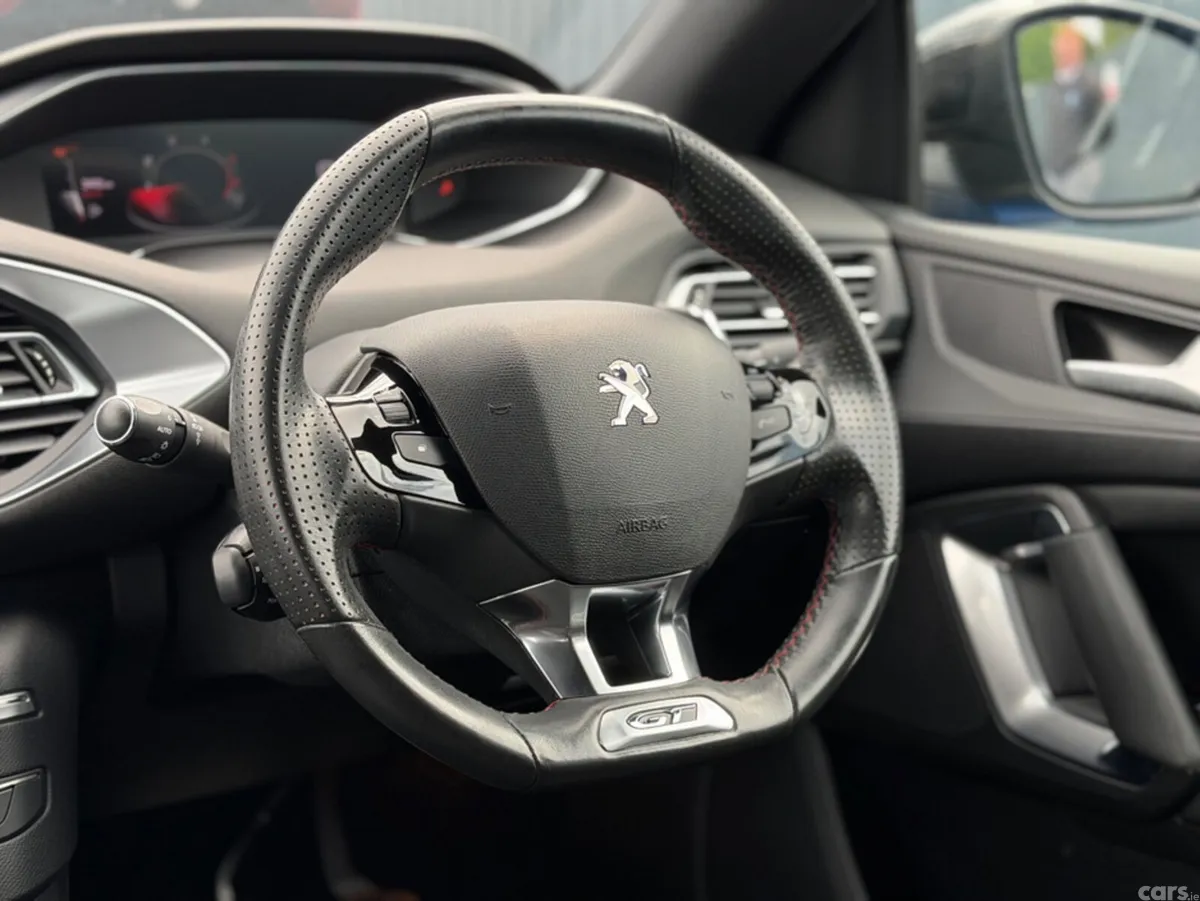 Peugeot 308 Hatchback, Diesel, 2021, Blue