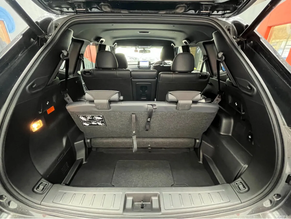 Mitsubishi Outlander SUV, Petrol Plug-in Hybrid, 2024, Grey