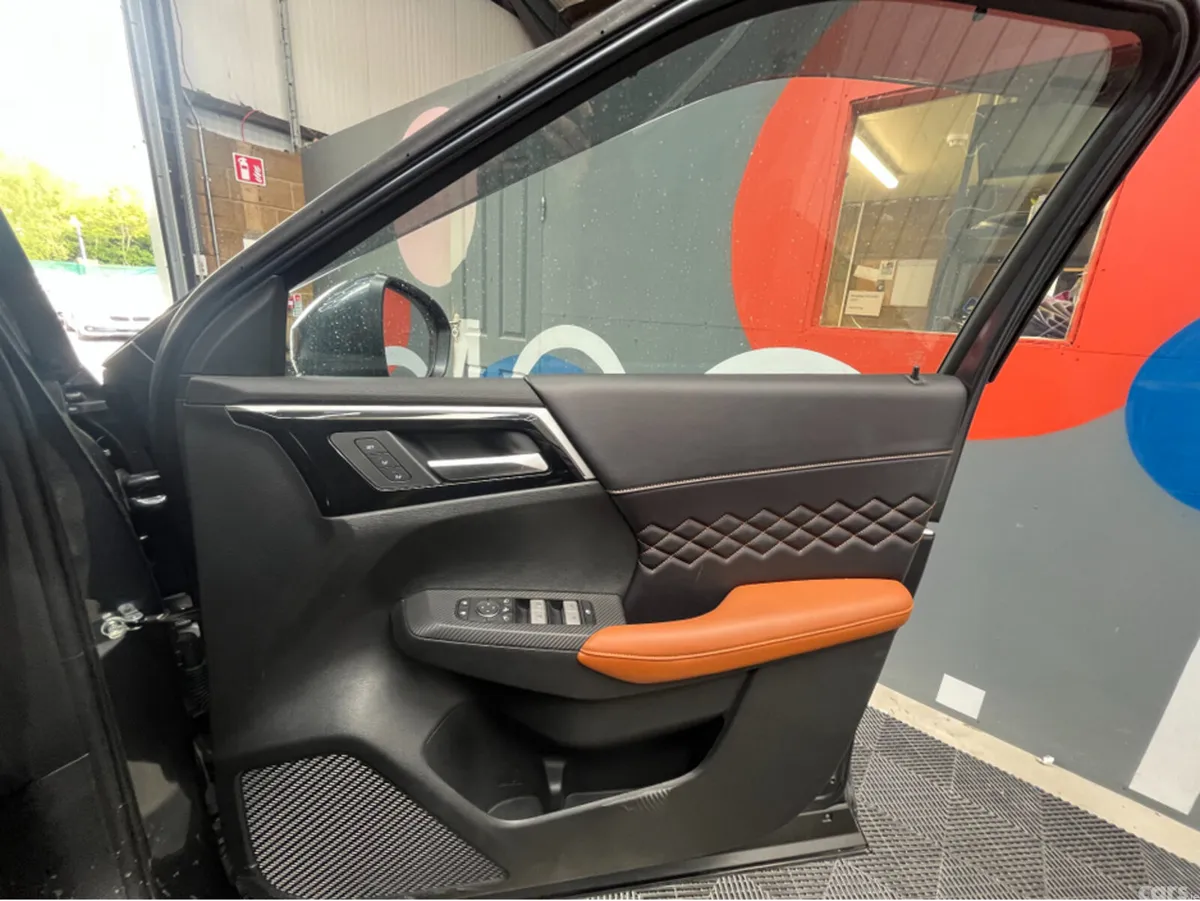 Mitsubishi Outlander SUV, Petrol Plug-in Hybrid, 2024, Grey