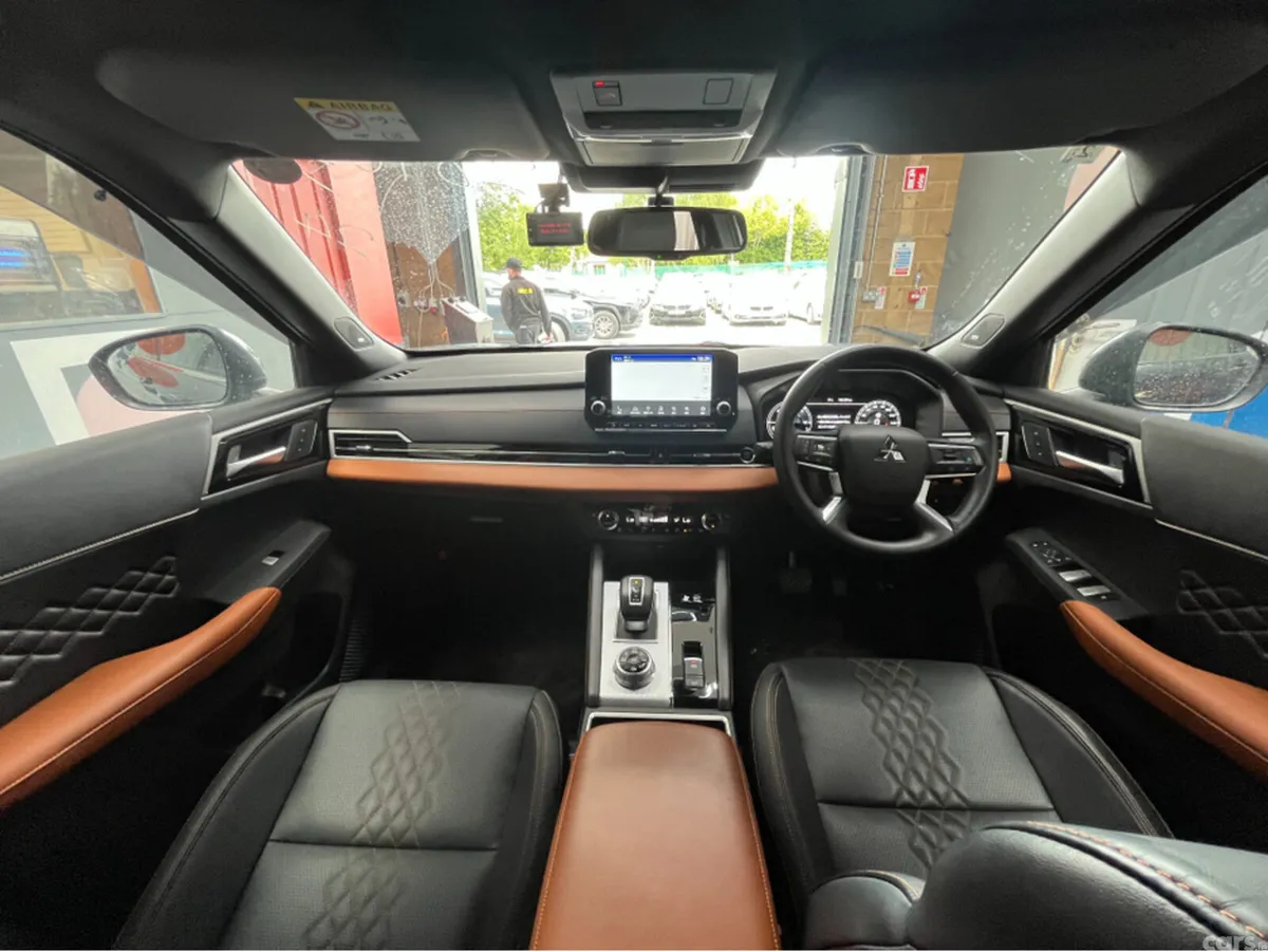 Mitsubishi Outlander SUV, Petrol Plug-in Hybrid, 2024, Grey