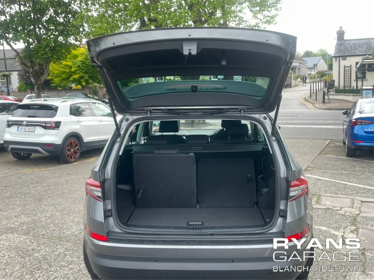 Skoda Kodiaq Estate, Diesel, 2022, Grey