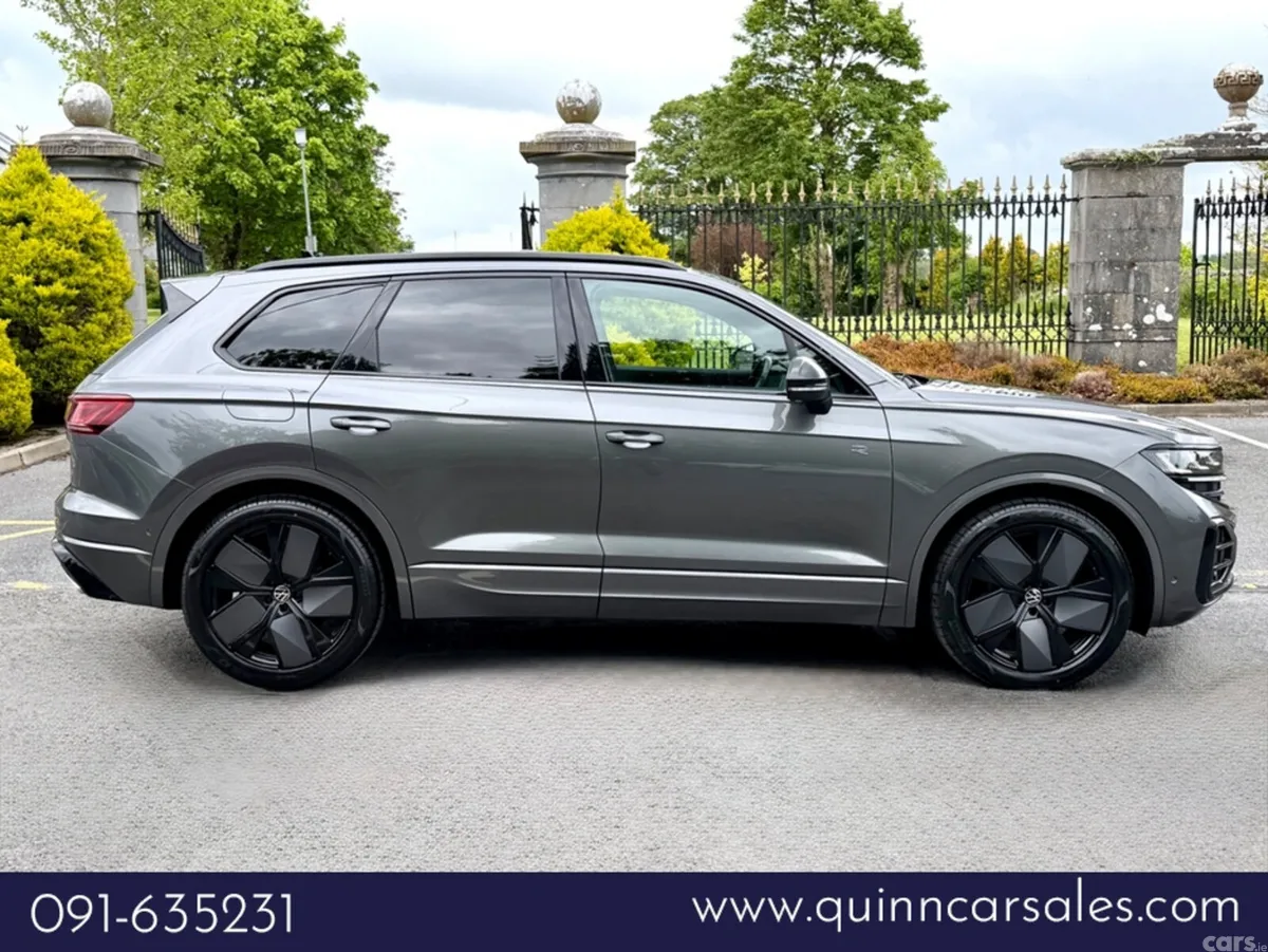 Volkswagen Touareg SUV, Diesel, 2024, Grey