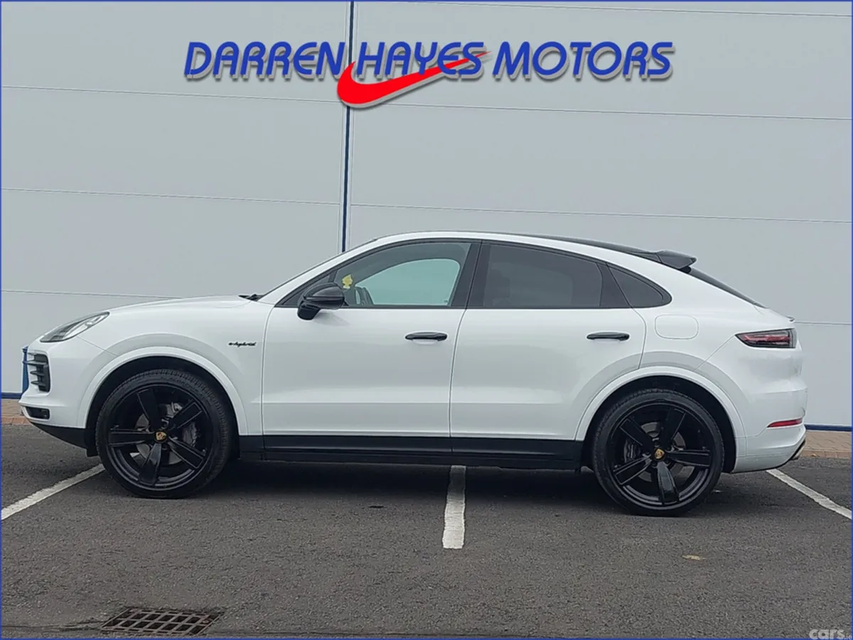 Porsche Cayenne SUV, Petrol Plug-in Hybrid, 2021, White