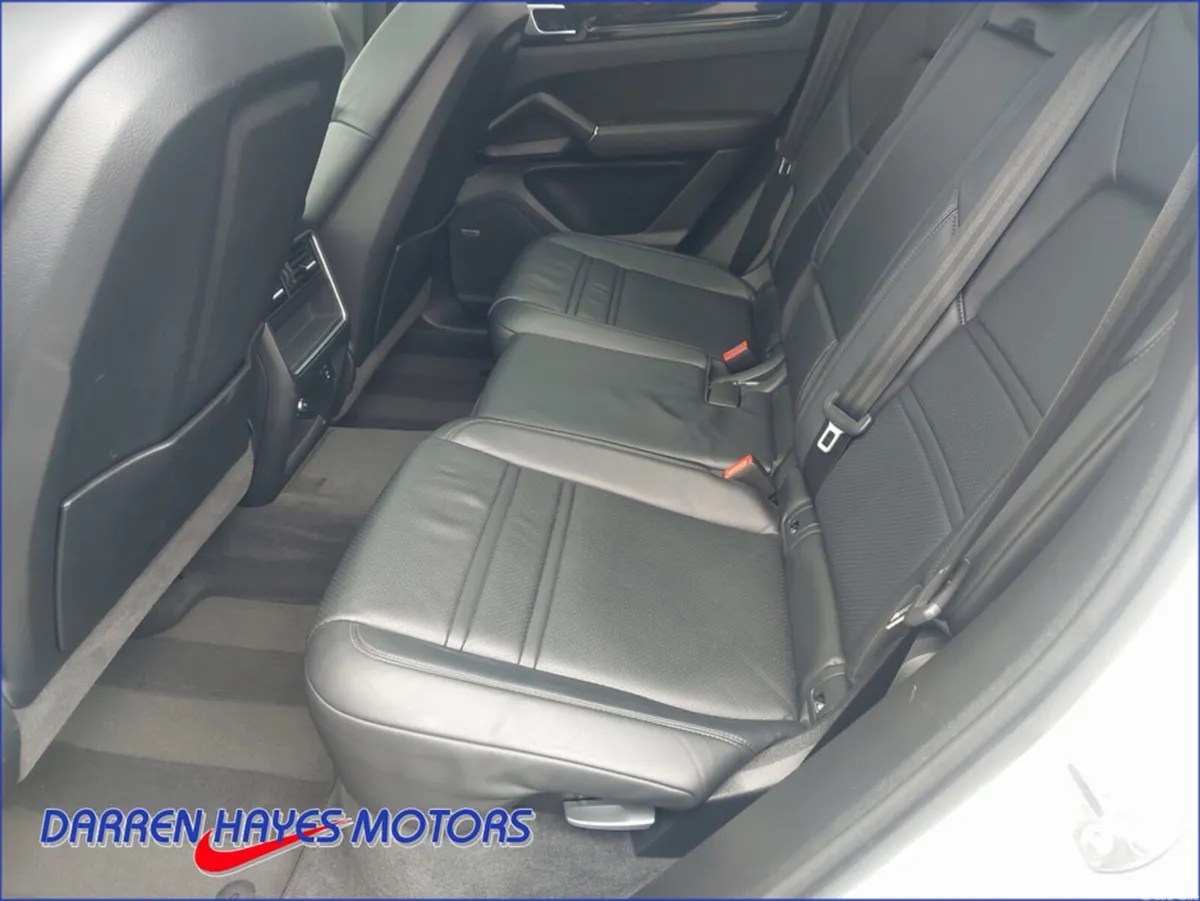 Porsche Cayenne SUV, Petrol Plug-in Hybrid, 2021, White