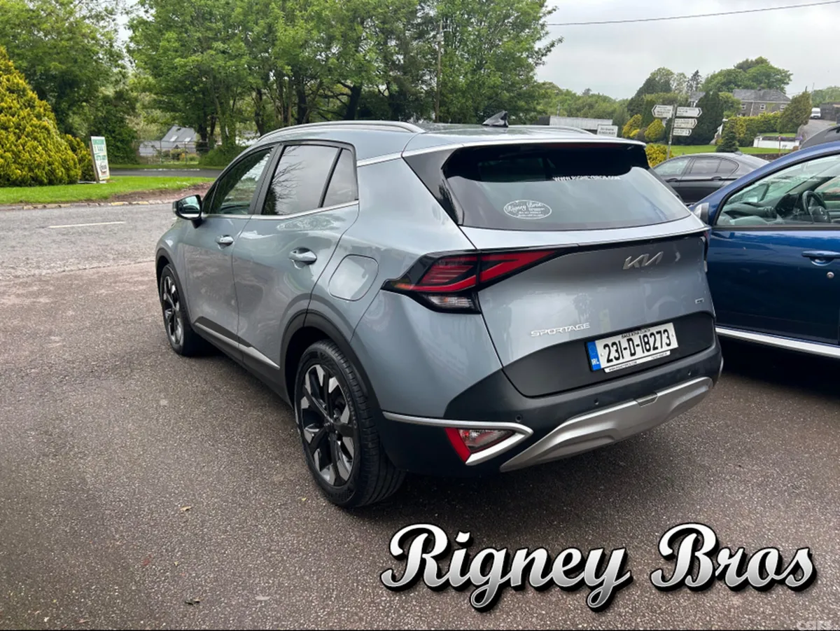 Kia Sportage MPV, Petrol Plug-in Hybrid, 2023, Grey
